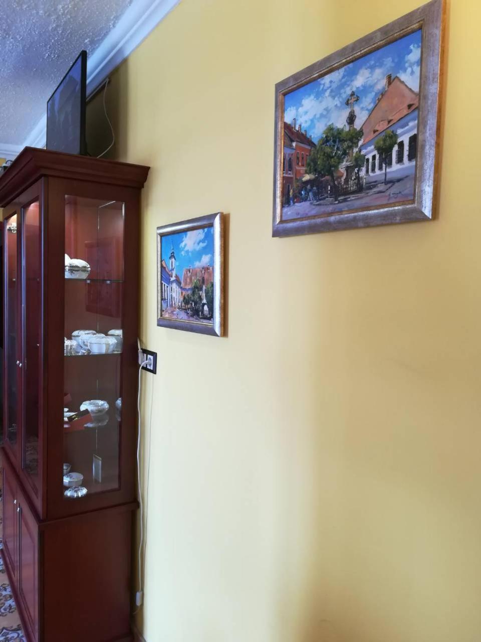 Centrum Panzio Сентендре Екстериор снимка